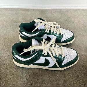 Nike Dunk Low Vintage Green Size 8.5 Women (NWOT)